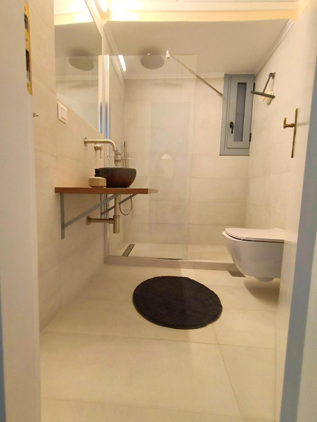 Stylish Artistic Flat With View, Three Min To Metro Apartment Atena Exterior foto