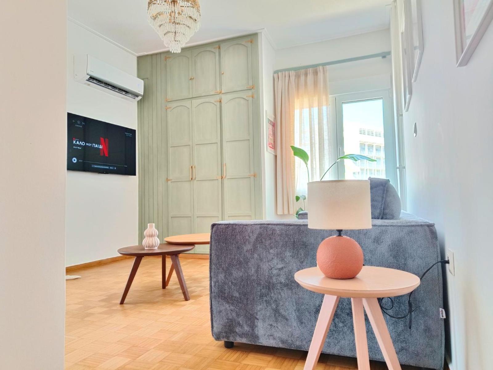 Stylish Artistic Flat With View, Three Min To Metro Apartment Atena Exterior foto